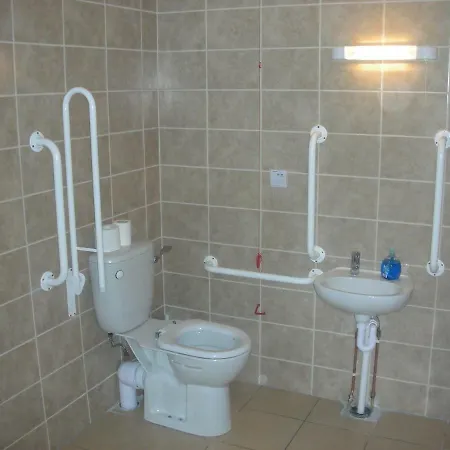 Green Adventure Ecohostel * Clonmore