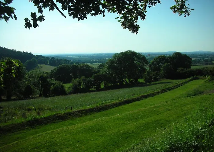 호스텔 Green Adventure Ecohostel Clonmore